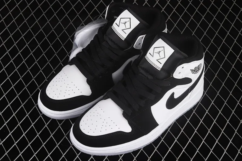 All categories Air Jordan Jordan series basketball shoes Air Jordan 1 Mid Air Jordan 1 Mid "Diamond Shorts" AJ1 Joe 1 Pearlescent White Black Panda DH6933-100